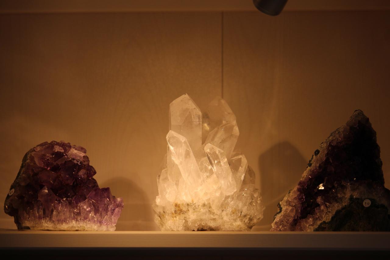Pierres - druses de quartz et améthyste