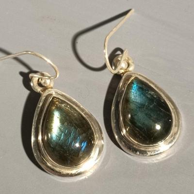 BOUCLES D'OREILLES LABRADORITE