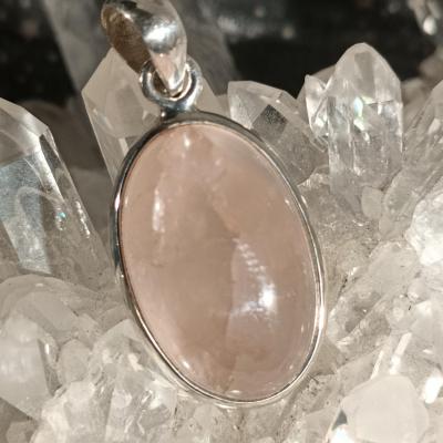 PENDENTIF QUARTZ ROSE